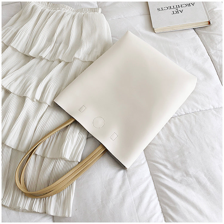 Air Lite Tote 